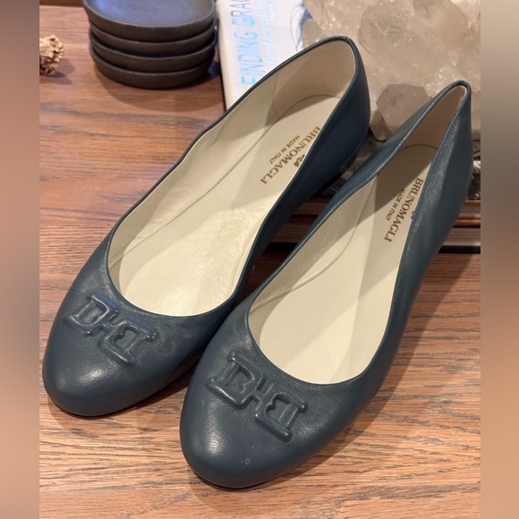 Bruno Magli BIBI Leather Flats Blue - Picture 2 of 13
